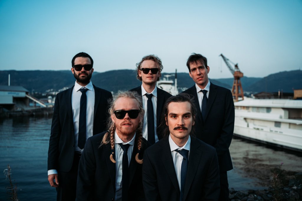 Interview with Kakkmaddafakka